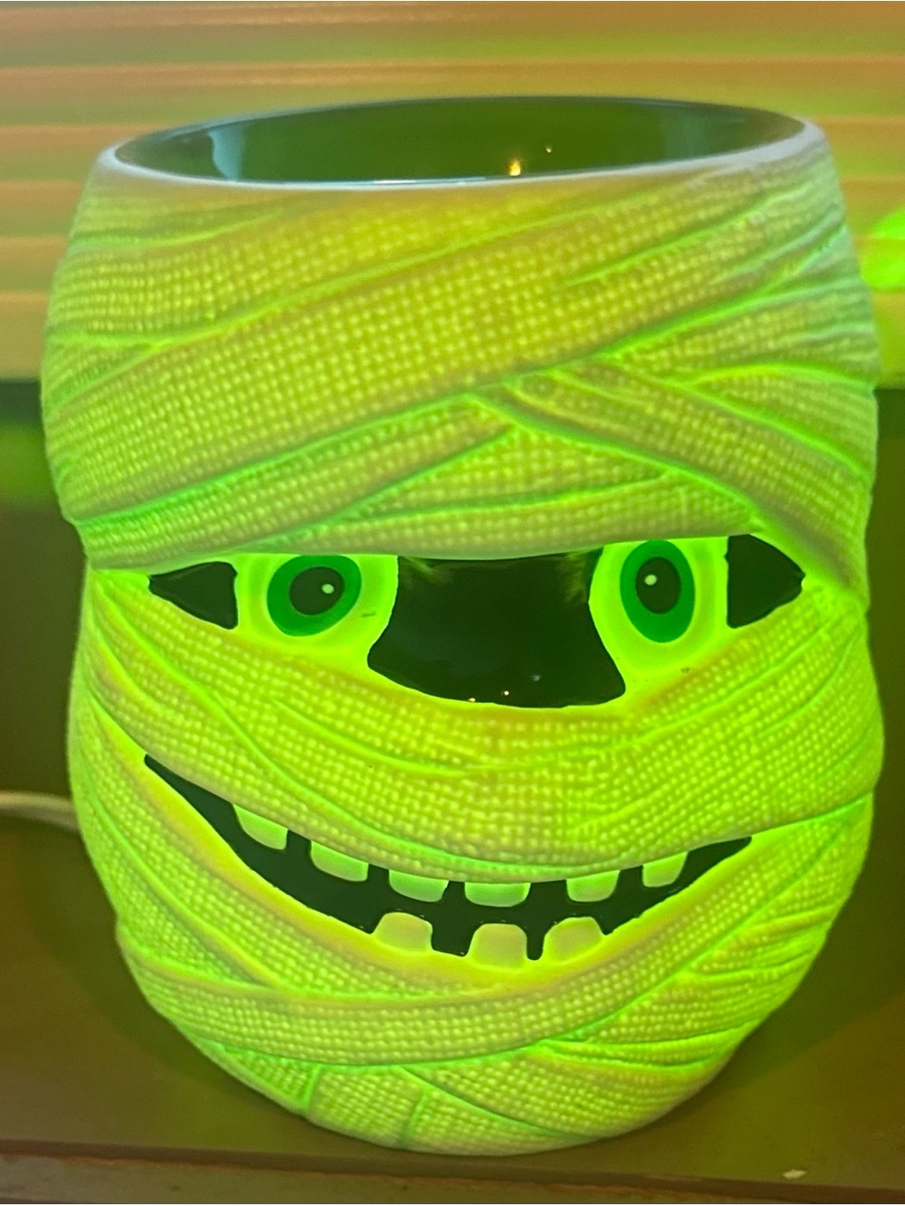Scentsy under wraps